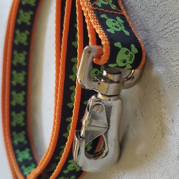 Glow Green Skeleton, Orange & Black Halloween Dog Collar & Leash - Picture 6 of 8
